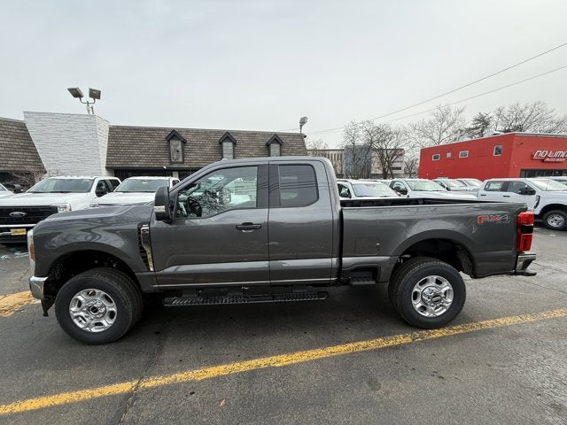 2026 Ford Super Duty F-350® XLT