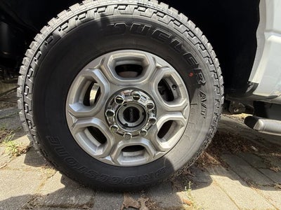 2026 Ford Super Duty F-350® XLT